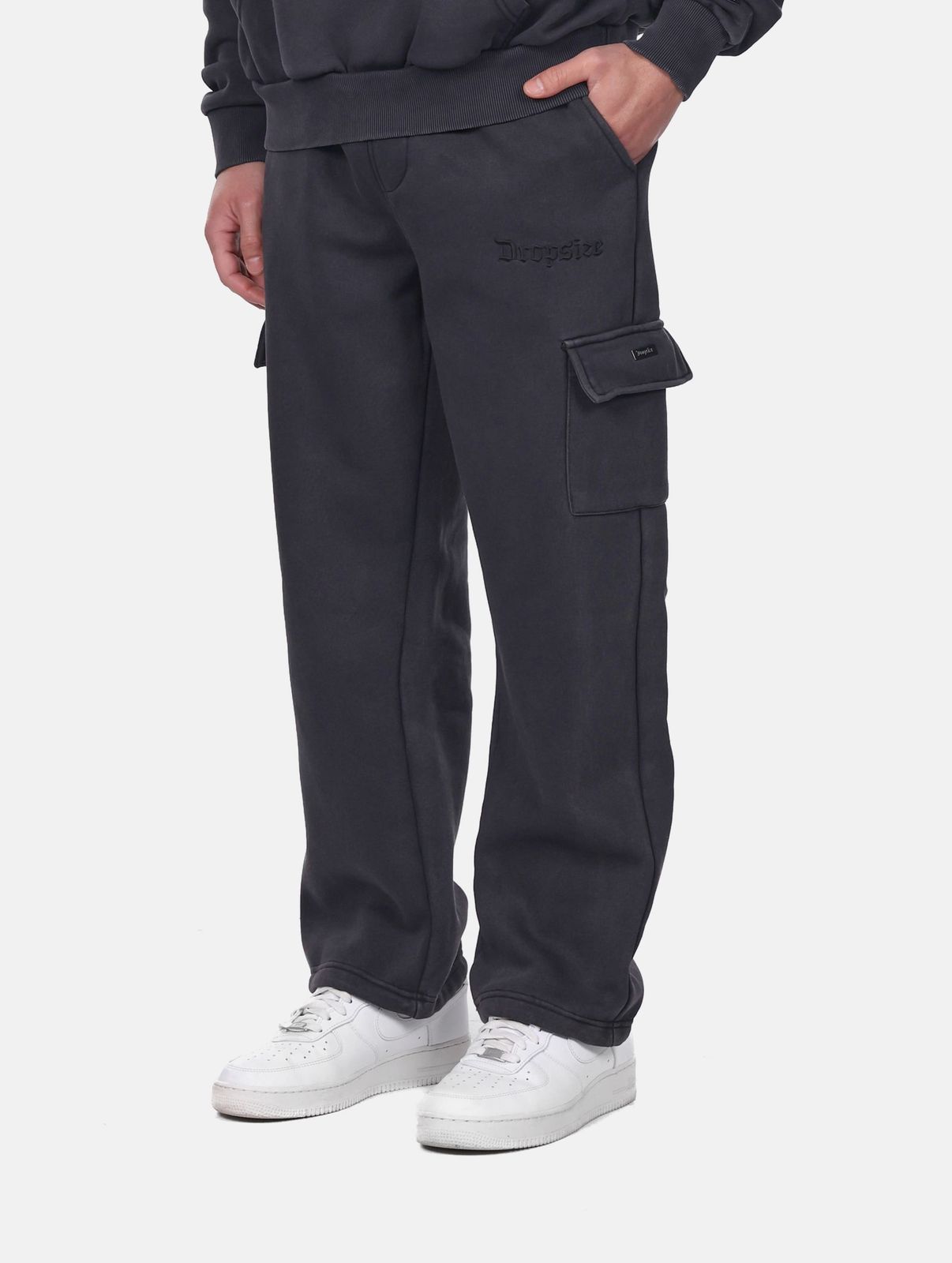 Modern drop-size men's jeans with drawstring pockets, cotton, black