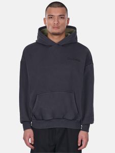 Sweat à capuche homme moderne à coupe ajustée, poignets et capuche côtelés, en coton noir