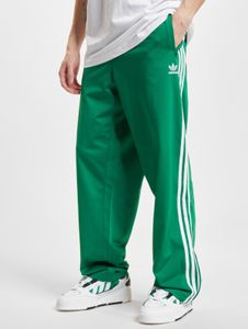 lässige adidas Herren Jeans Grün