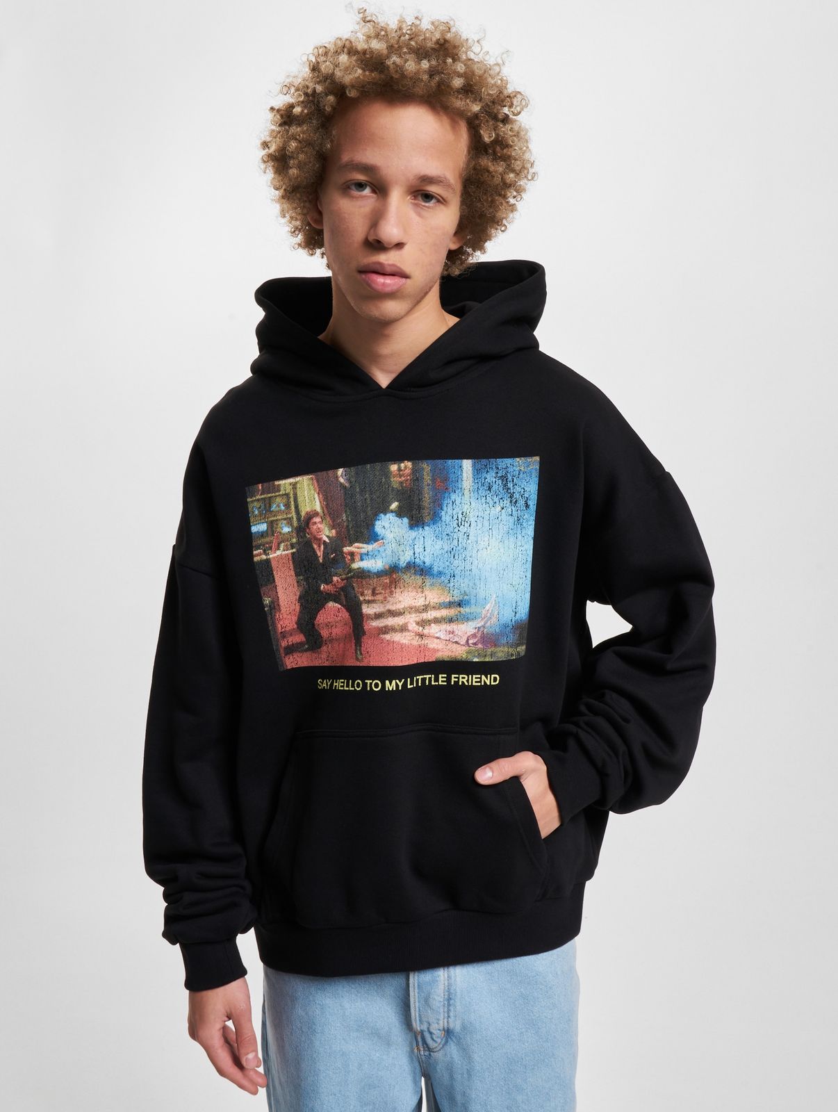 Mister Tee Herren Hoodie mit großer Kapuze und Frontprint
