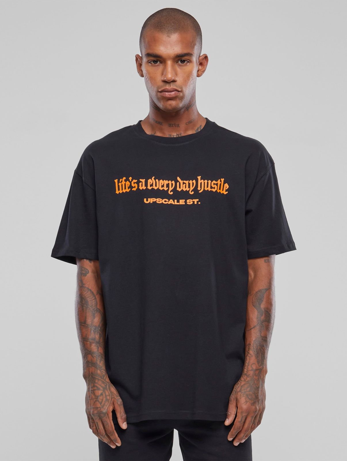 Mister Tee Herren T-Shirt aus Baumwolle Schwarz