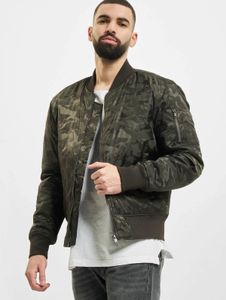 moderne Urban Classics Herren Jacke 63 g/m² Militär-Grün