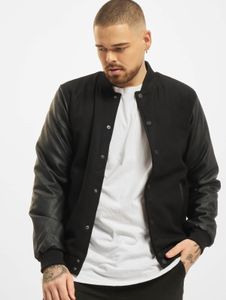 stylische URBAN CLASSICS Herren Jacke 400 g/m² Schwarz