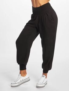 lässige Urban Classics Damen Jeans 115 g/m² Schwarz