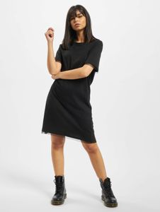 bequemes URBAN CLASSICS Damen T-Shirt 140 g/m² mit Baumwolle Schwarz