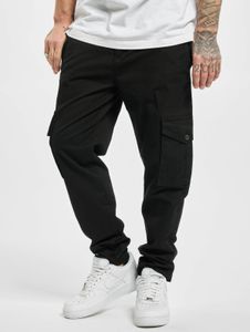 bequeme URBAN CLASSICS Herren Jeans Stretch Reißverschluss Taschen mit Baumwolle Schwarz