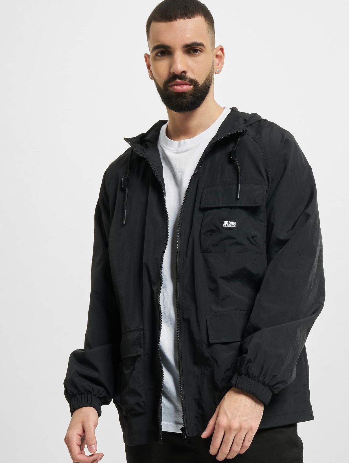 URBAN CLASSICS Herren Jacke mit Kapuze und Kordelzug