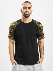 lässiges Urban Classics Herren T-Shirt 140 g/m² mit Baumwolle Camouflage