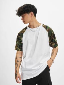 lässiges Urban Classics Herren T-Shirt 140 g/m² mit Baumwolle Camouflage