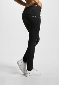 lässige Freddy Damen Jeans Skinny Fit Schwarz