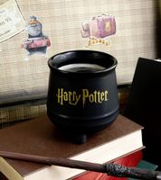 Harry Potter Gift Box with 8 Fan Items – Thermal Mug, Insulated Bottle, Mugs, Glasses, Lunchbox & Accessories