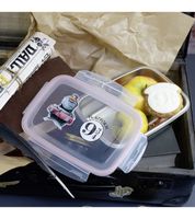 Harry Potter Geschenkbox mit 8 Fanartikeln – Brotdose, Isolierflasche, Tassen, Gläser, Lunchbox & Zubehör