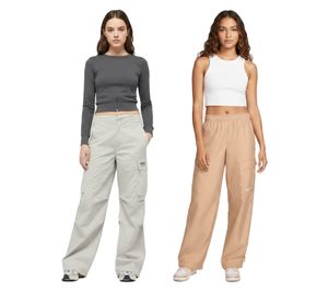 Stylish NIKE women's woven cargo pants with patch pockets – casual trousers in light grey or beige