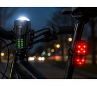 Kit complet de cyclotourisme (4 pièces) – Sacoche de cadre, sacoche de selle, éclairage LED 70 lux et antivol à chaîne pour le bikepacking