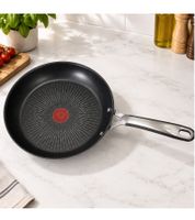 Poêle Tefal par Jamie Oliver, acier inoxydable, revêtement antiadhésif, 28 cm de diamètre, compatible tous feux **Produit de seconde main – Testé et parfaitement fonctionnel** Noir/Argent