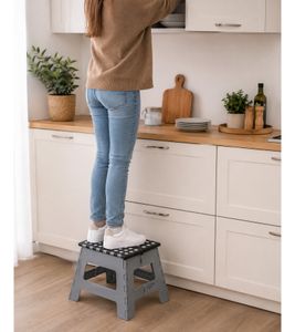 HEDURA Folding Step Stool with Integrated Carry Handle – Max. Load Capacity 150 kg – 34.5 x 28 x 22 cm **B-Stock – inspected & fully functional** – Grey