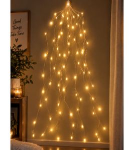 Stimmungsvolle LICHTMOMENTE LED-Drahtlichterkette mit 160 warmweißen LEDs mit Timerfunktion 1,95 Meter 9844442 **B-Ware – geprüft & funktionell einwandfrei** 9595101 Silber