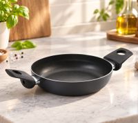 Ø20cm Accademia Mugnano Schmorpfanne Mini-Servierpfanne 0,5L mit 2 Seitengriffen, Antihaftbeschichtung & spülmaschinengeeignet **B-Ware – geprüft** Schwarz