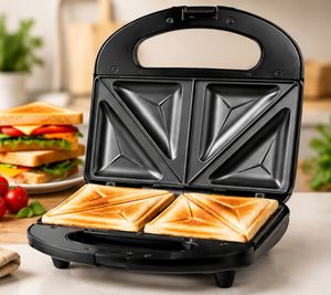 GOURMETmaxx Sandwichtoaster mit Antihaftbeschichtung für 4 Toasts Sandwich-Maker **B-Ware – geprüft** Schwarz