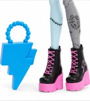Mattel Monster High Frankie Stein Doll with Handbag & Accessory – Monster High Fashion Doll for Ages 4+ **B-Stock – Inspected** Multicolored