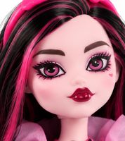 Mattel Monster High Draculaura Doll with Pink Dress & High Heels – Posable Fashion Doll – Ages 4+ **B-Stock – Inspected** Multicolored