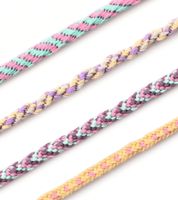 Kit de Manualidades folia Kumihimo Bracelets Pastel Rainbow para Pulseras de la Amistad con 8 Hilos de Algodón, 6 Cuentas de Madera y 2 Discos para Trenzar **Producto de segunda selección – probado** Multicolor